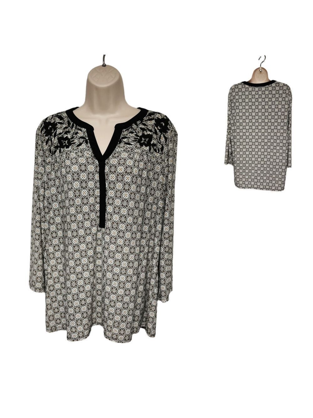 CB Stretch Embroidery Accent 3/4 Sleeve Floral Blouse Black/White Size XL